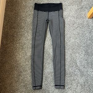 Lululemon leggings - size 4